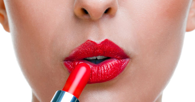 LipsLookBiggerWithMakeup