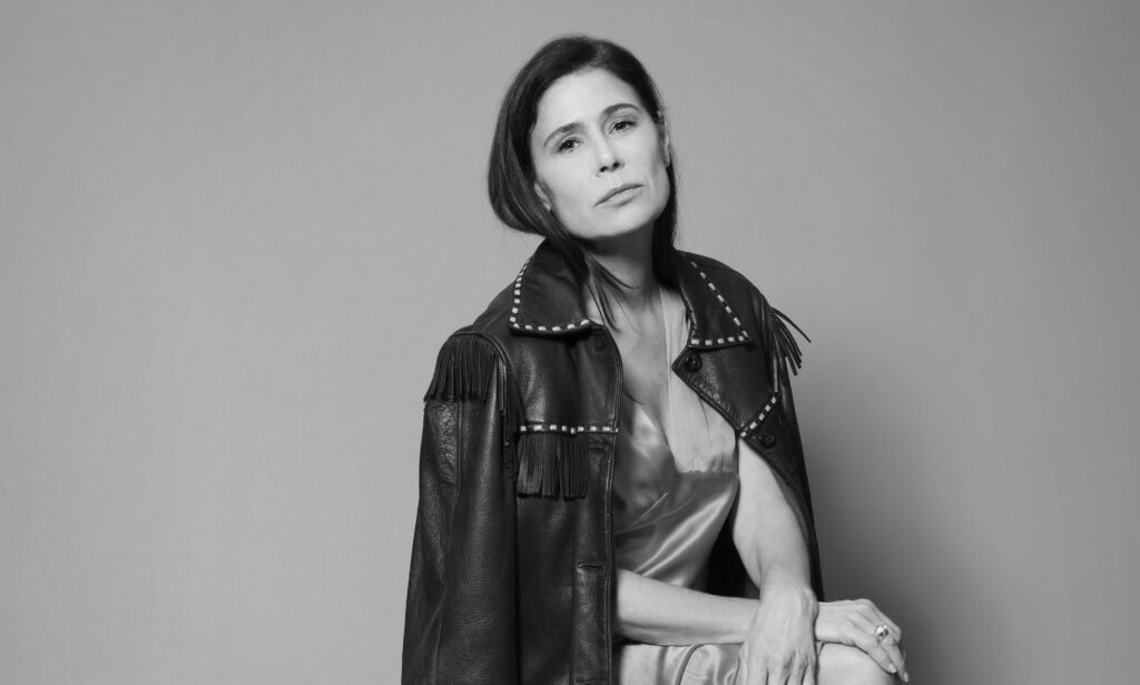 Maura Tierney está en su propia liga featured image
