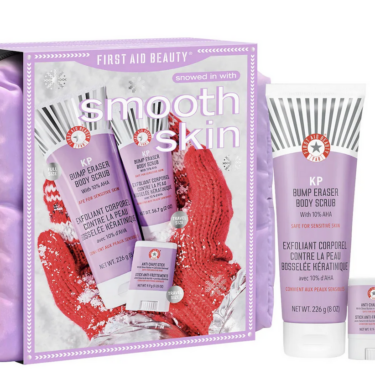 First Aid Beauty Snowed In with Smooth Skin