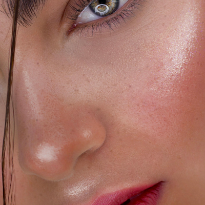 piel con efecto húmedo, tendencias de maquillaje