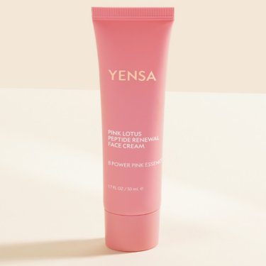 Yensa Pink Lotus Peptide Renewal Face Cream, Regalos de belleza para San Valent&iacute;n