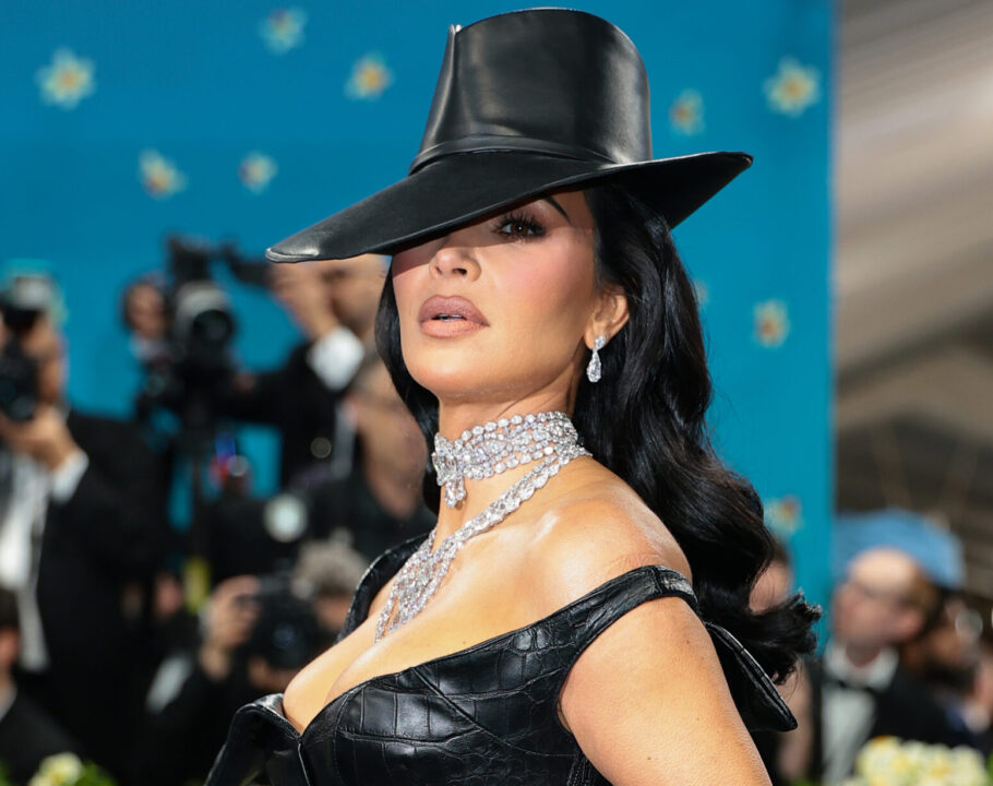 Kim Kardashian peinado met gala 2025