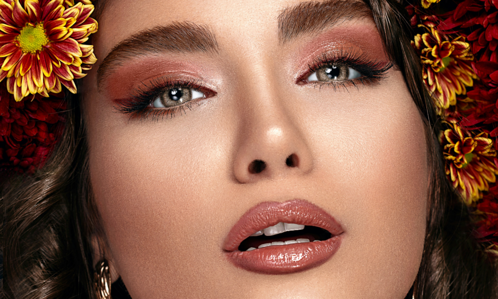 No necesitas mil productos si dominas el maquillaje monocromático como una pro featured image