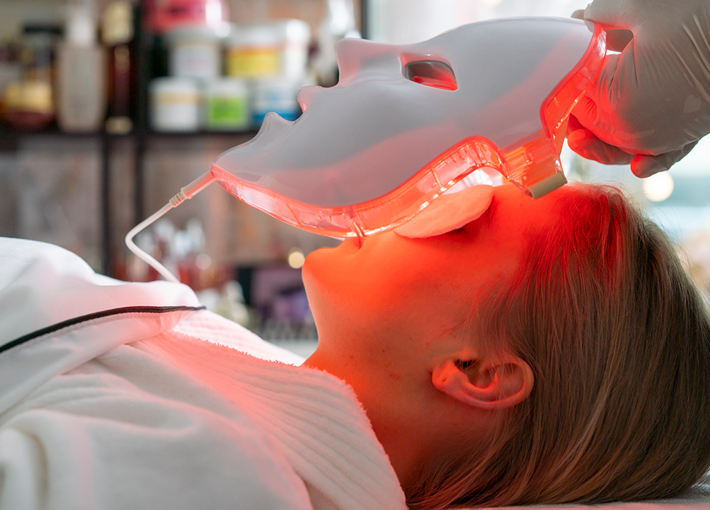 Las 3 tendencias más populares en terapia de luz para el cuidado de la piel featured image