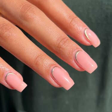 manicura francesa invertida