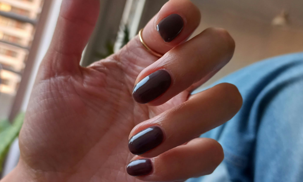 Esmaltes de gel libres de TPO que te encantarán para el otoño featured image